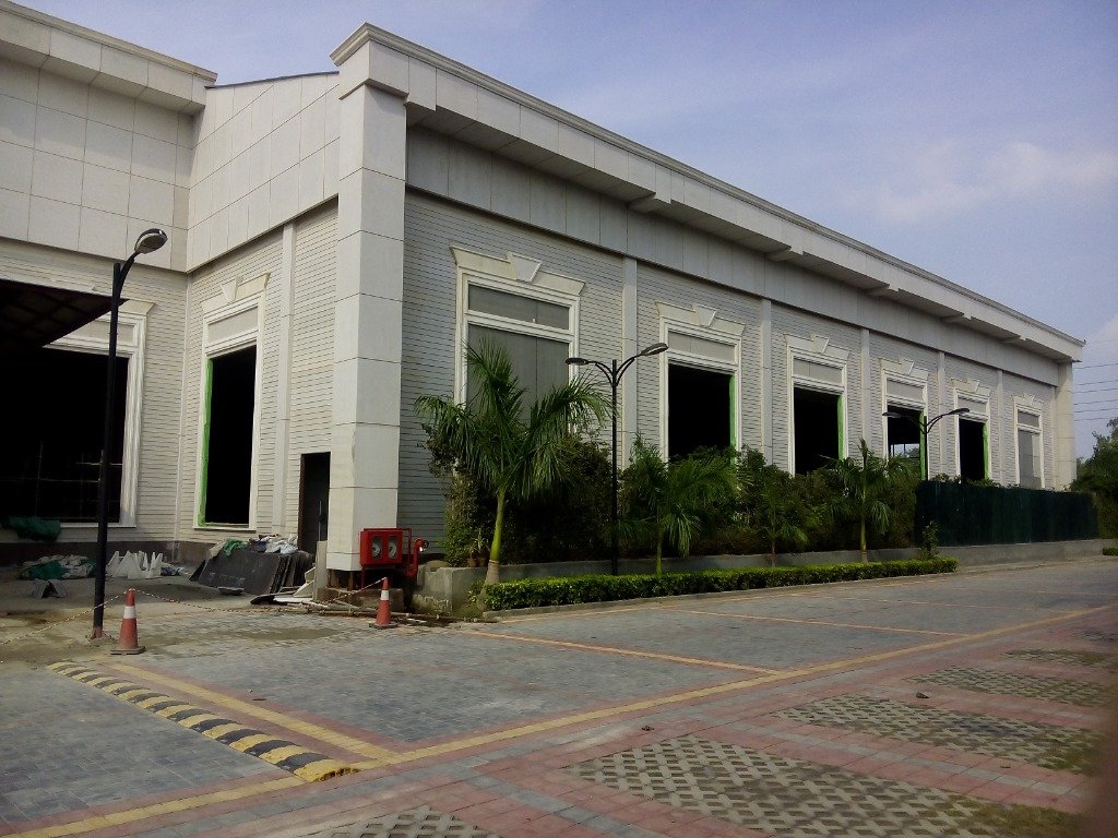Commercial Facade